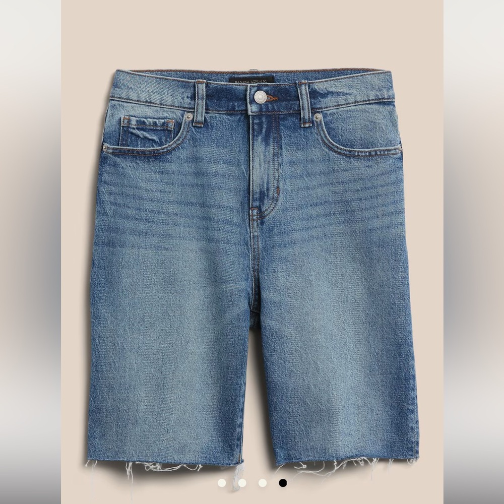 NWT Banana Republic Bermuda Denim Short (old name Girlfriend Denim Short